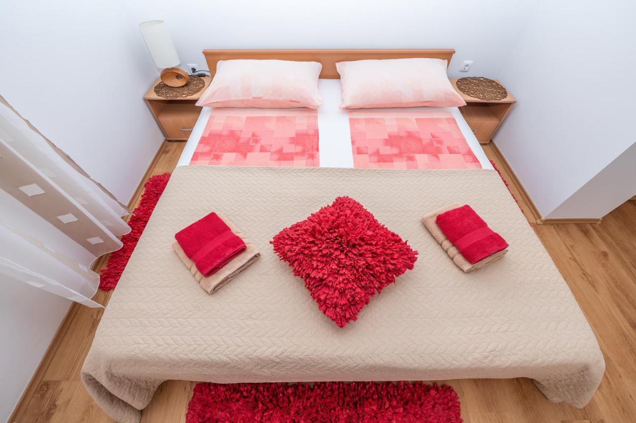 Apartman Karmen มาคาร์สกา ภายนอก รูปภาพ