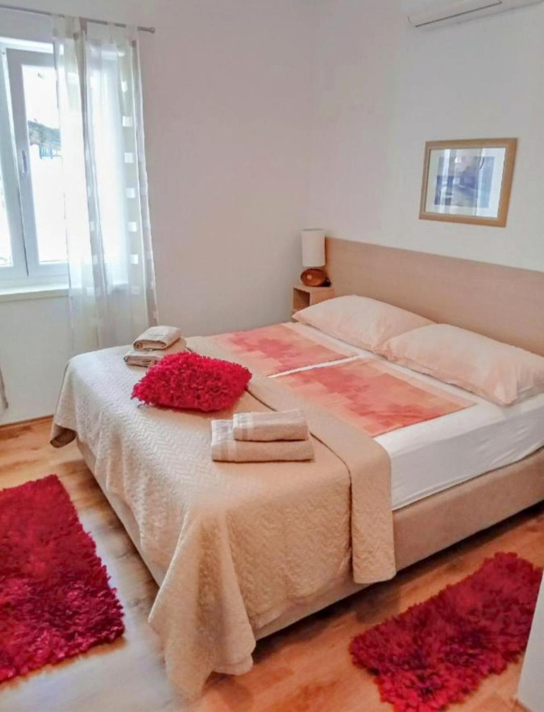 Apartman Karmen มาคาร์สกา ภายนอก รูปภาพ